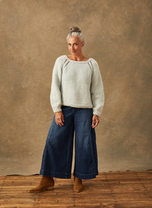  Hand-knit: The Emma - Raglan Sleeve Pullover
