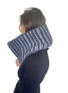  SAMPLE - Hand-knit: Brioche Cowl Neck-warmer - in Blue/Grey